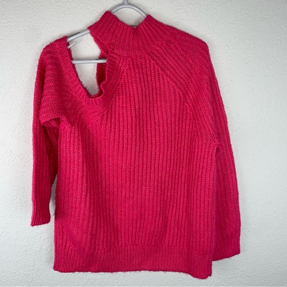 Lovers + friends size Medium Pink sweater DragonFruit - Picture 3 of 8